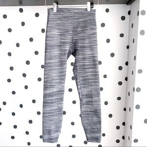 lululemon Align leggings 25”. Grey striped, size 4.